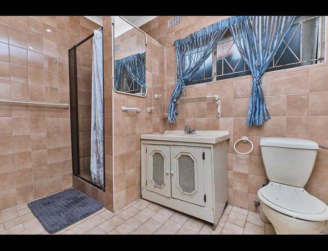 4 BEDROOM HOUSE FOR SALE IN WILRO PARK